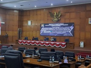 dc8da201-7b0c-4b35-9ef7-f29c250d02c7